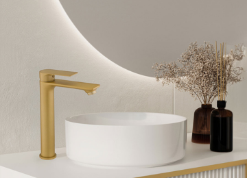Mezclador monomando de lavabo dorado