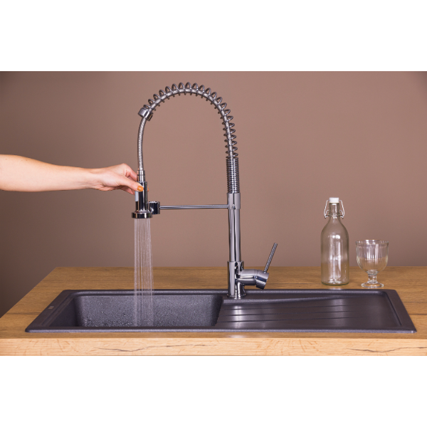 Grifo de cocina BAYA práctico y moderno